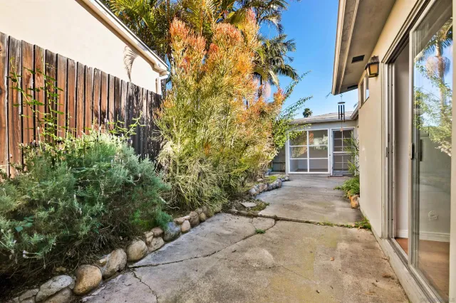 $1,950,000 | 4804 Lamont Street, San Diego, CA 92109