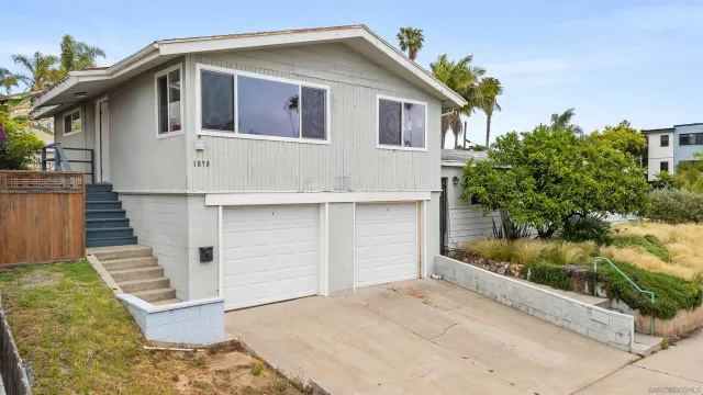 $1,950,000 | 4804 Lamont Street, San Diego, CA 92109