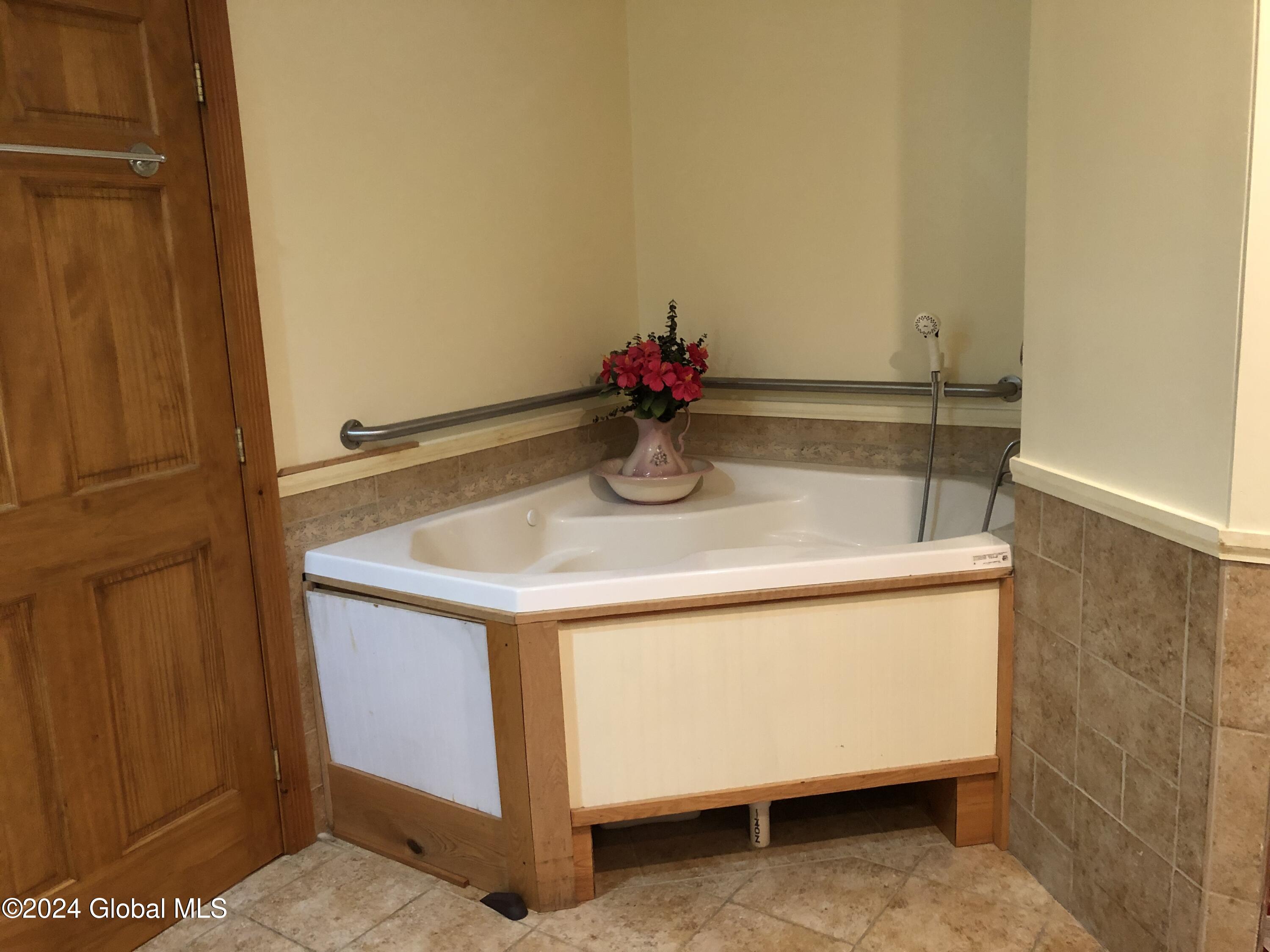 2842 Plank Road Moriah, NY 12956 - Photo 27 of 79 IMG_2550