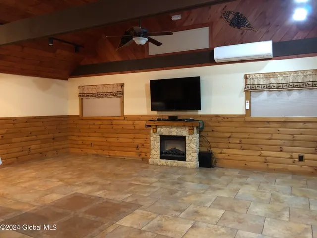 $419,900 | 2842 Plank Road, Moriah, NY 12956