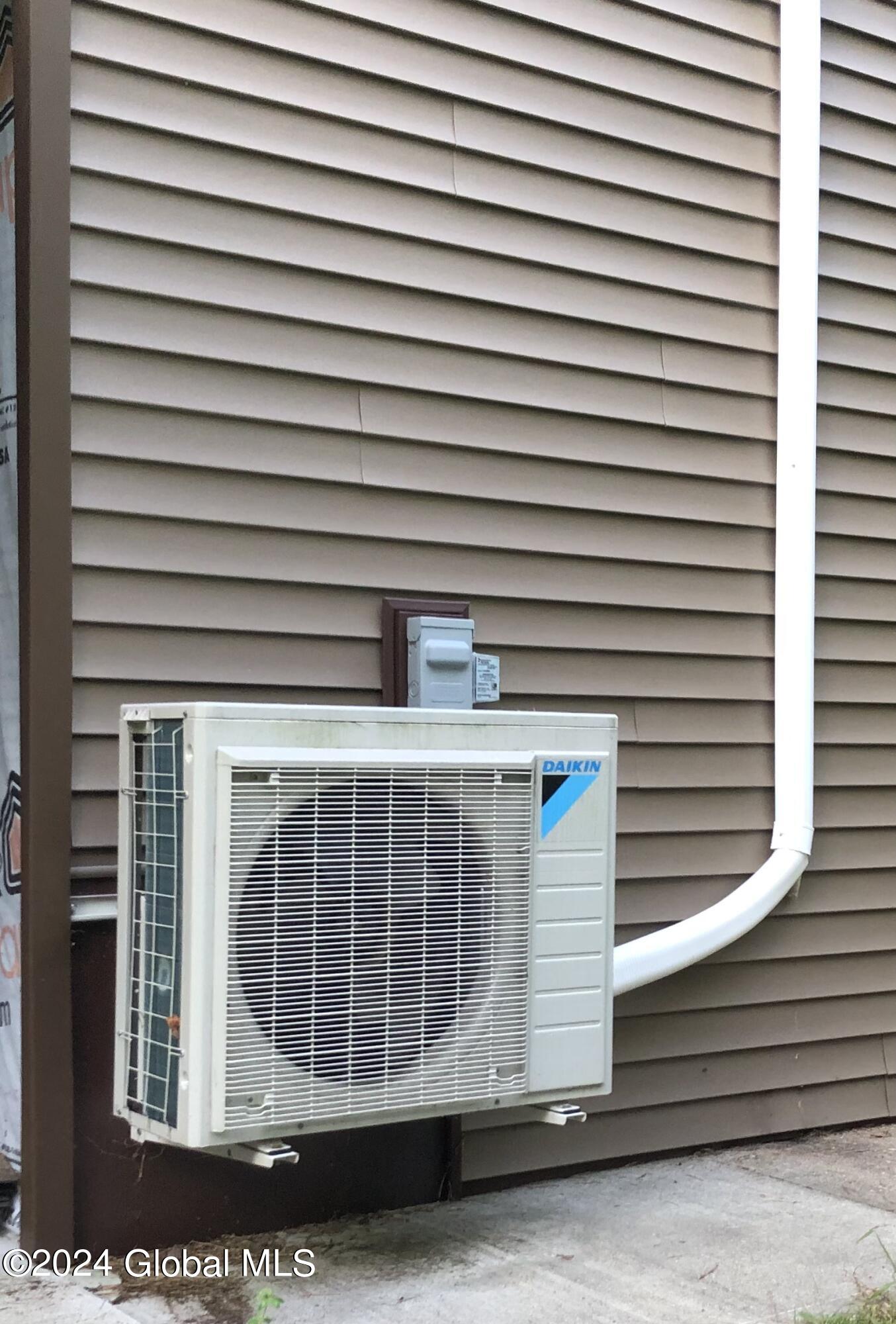 2842 Plank Road Moriah, NY 12956 - Photo 5 of 79 IMG_2614