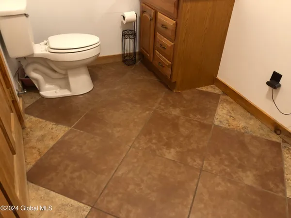 $419,900 | 2842 Plank Road, Moriah, NY 12956