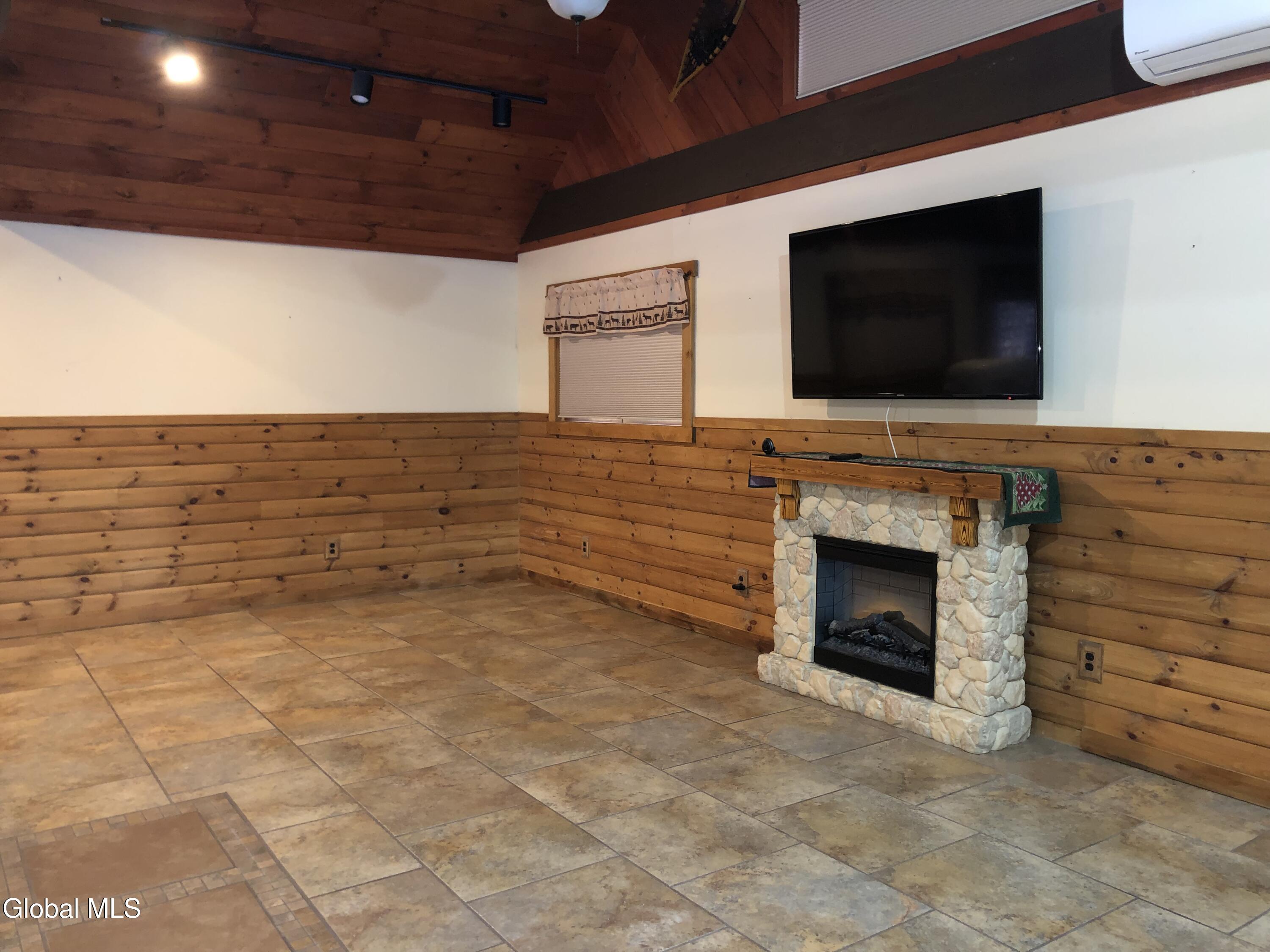 2842 Plank Road Moriah, NY 12956 - Photo 55 of 79 IMG_4144