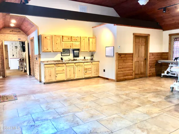 $419,900 | 2842 Plank Road, Moriah, NY 12956