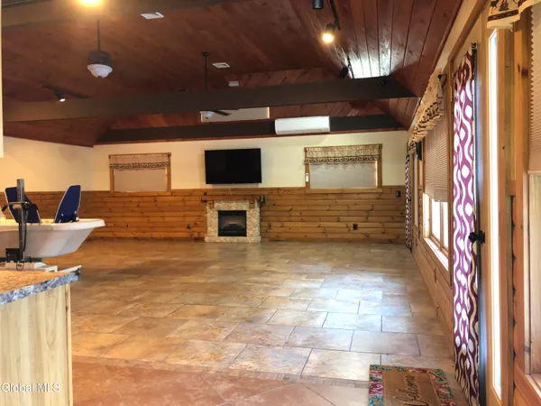 $419,900 | 2842 Plank Road, Moriah, NY 12956