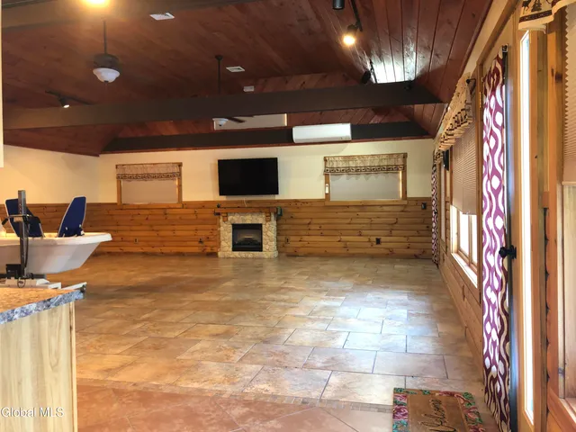 $419,900 | 2842 Plank Road, Moriah, NY 12956