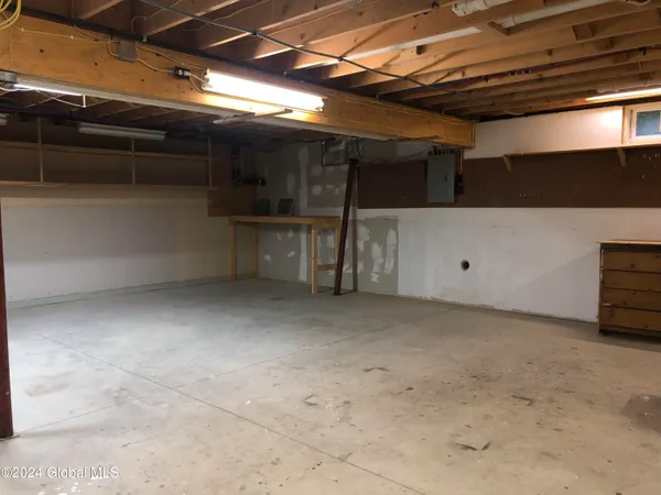 $419,900 | 2842 Plank Road, Moriah, NY 12956