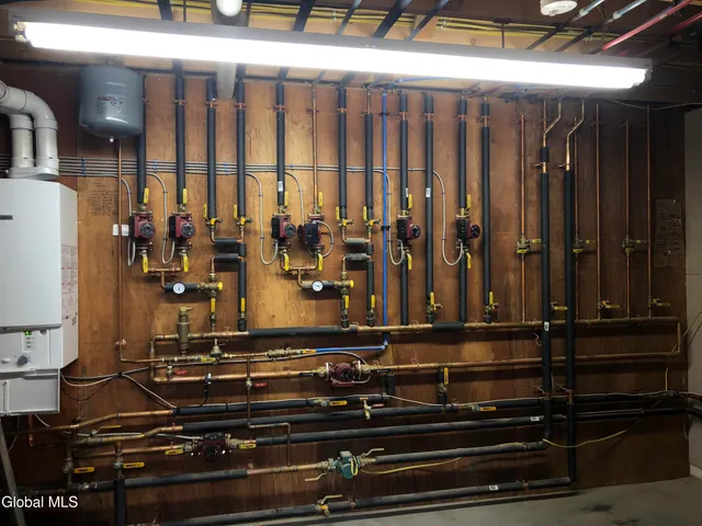 $419,900 | 2842 Plank Road, Moriah, NY 12956