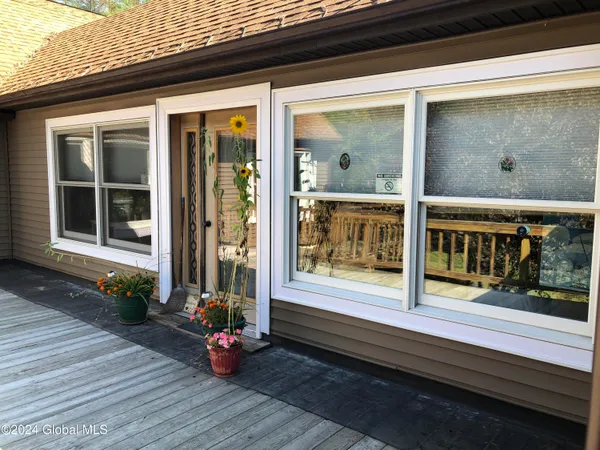 $419,900 | 2842 Plank Road, Moriah, NY 12956