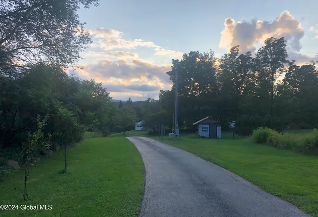 $419,900 | 2842 Plank Road, Moriah, NY 12956