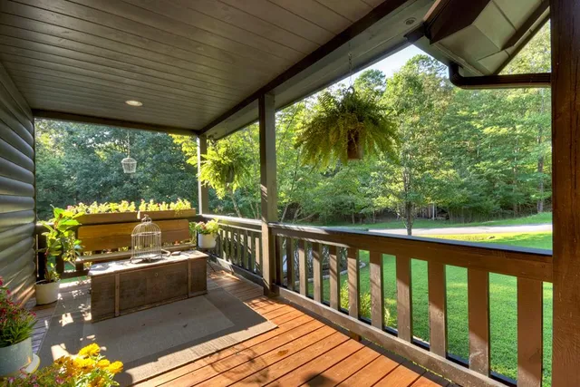 $829,900 | 275 Autumn Ridge Drive, Mineral Bluff, GA 30559