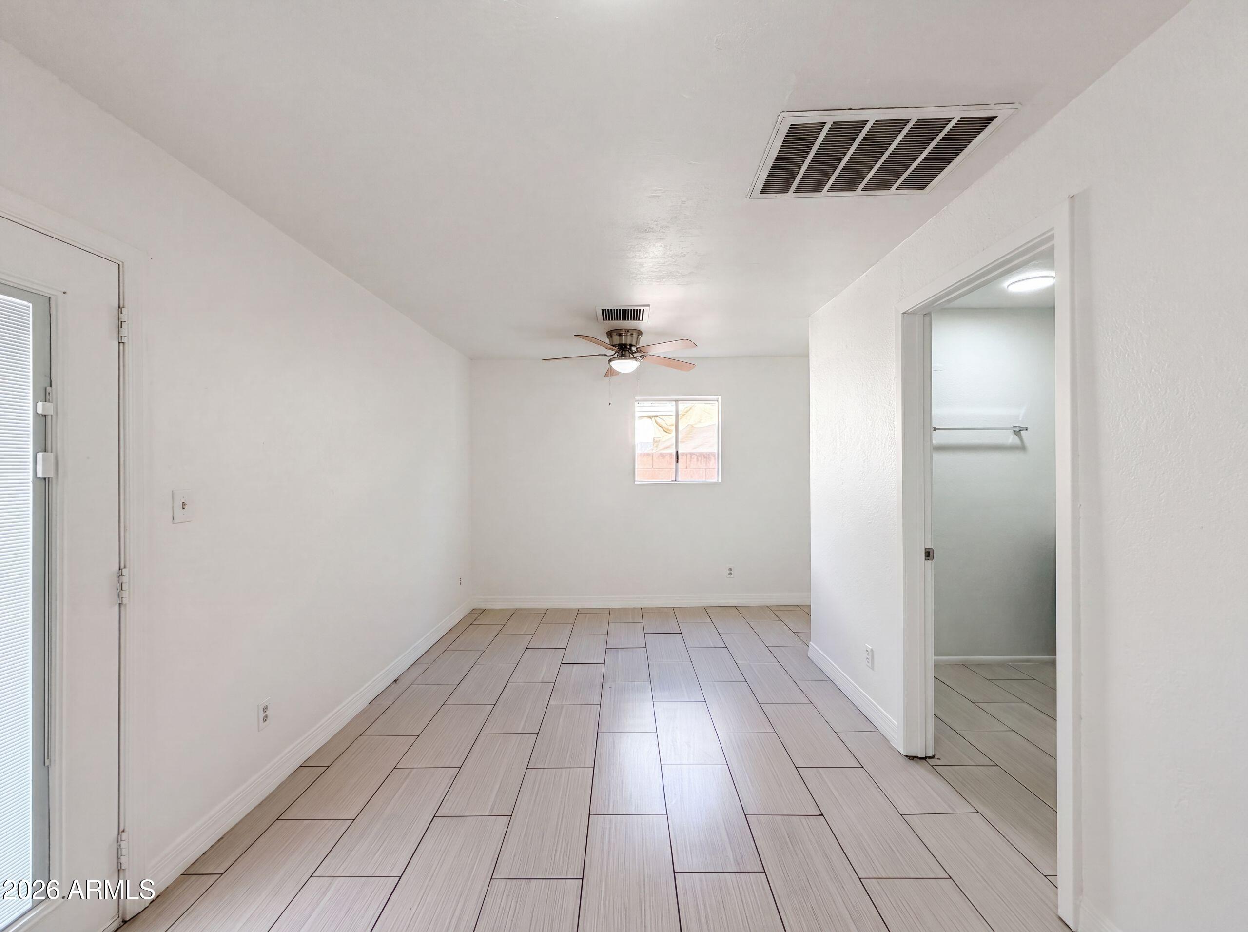4260 East Vineyard Road Phoenix, AZ 85042 - Photo 7 of 24