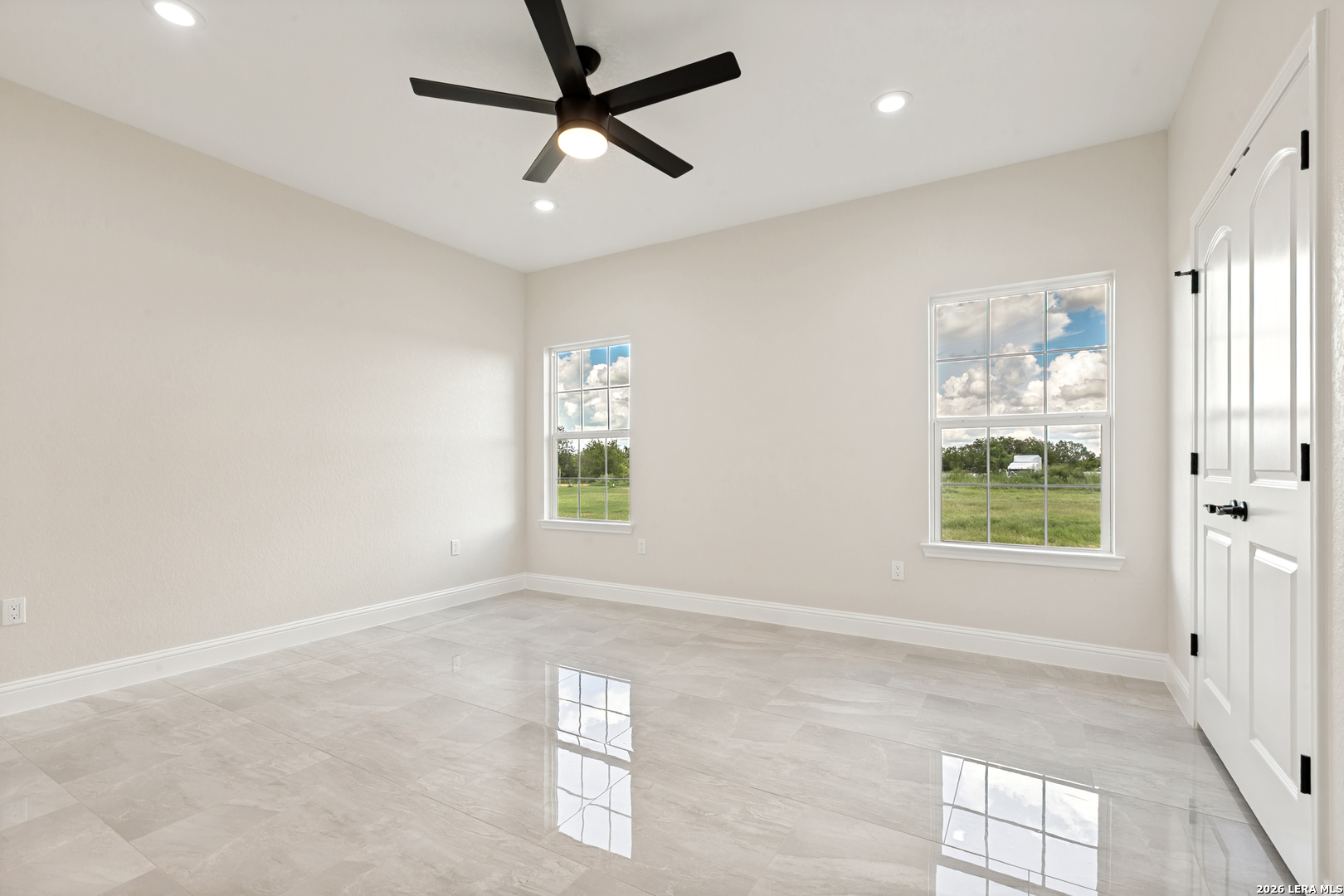 16914 Rancho Atascosa, TX 78002 - Photo 15 of 25