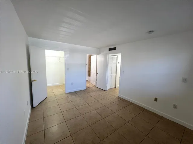 $2,425 | 15550 Southwest 80th Street, Unit E101, Miami, FL 33193