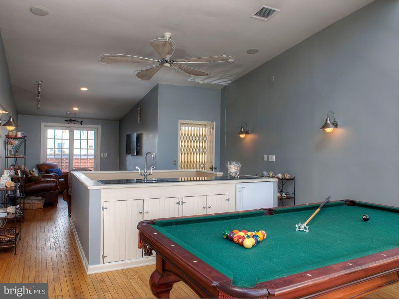 602 South Front Street Philadelphia, PA 19147 - Photo 17 of 18 4th Floor Loft