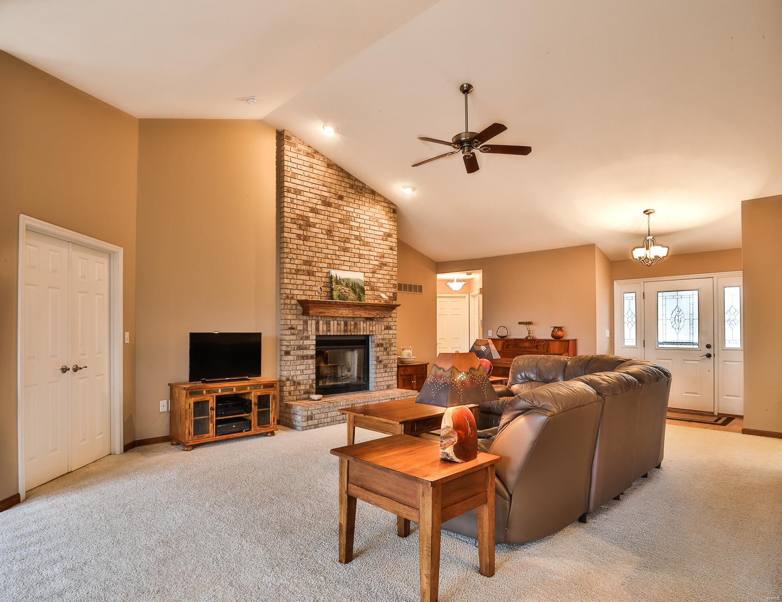 532 Rooster Ridge Court Defiance, MO 63341 - Photo 9 of 44 Gallery Image 9