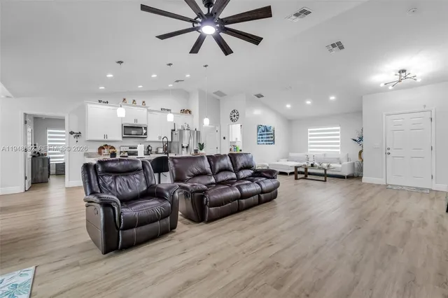 $470,000 | 13822 Southwest 61st Place Road, Ocala, FL 34481