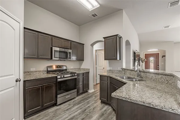$1,750 | 133 Bates Court, Huntsville, TX 77320