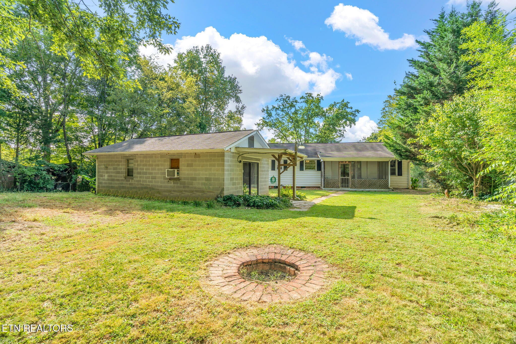 3404 Peachwood Road Knoxville, TN 37921 - Photo 31 of 34 Gallery Image 31