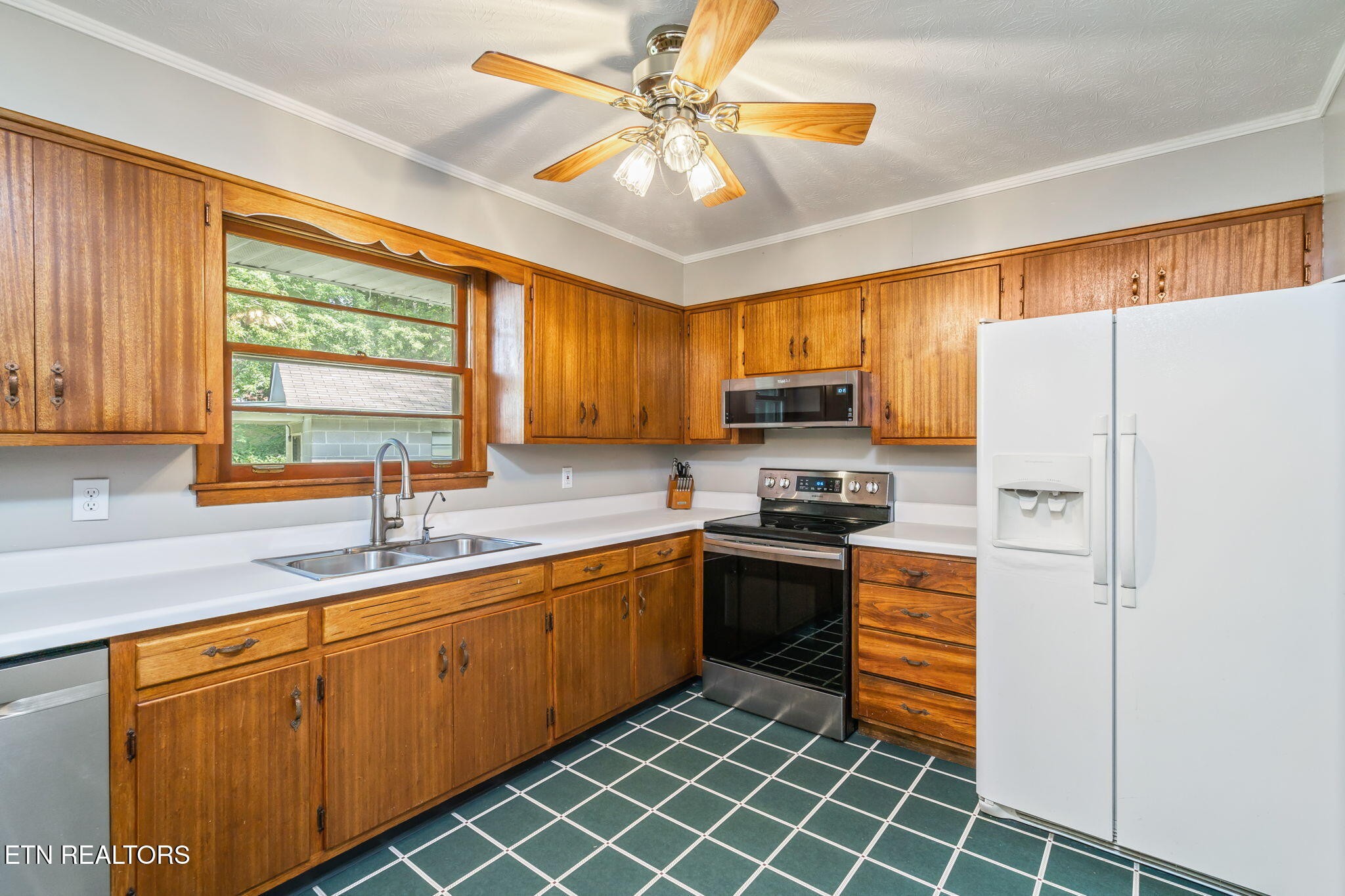 3404 Peachwood Road Knoxville, TN 37921 - Photo 33 of 34 Gallery Image 33