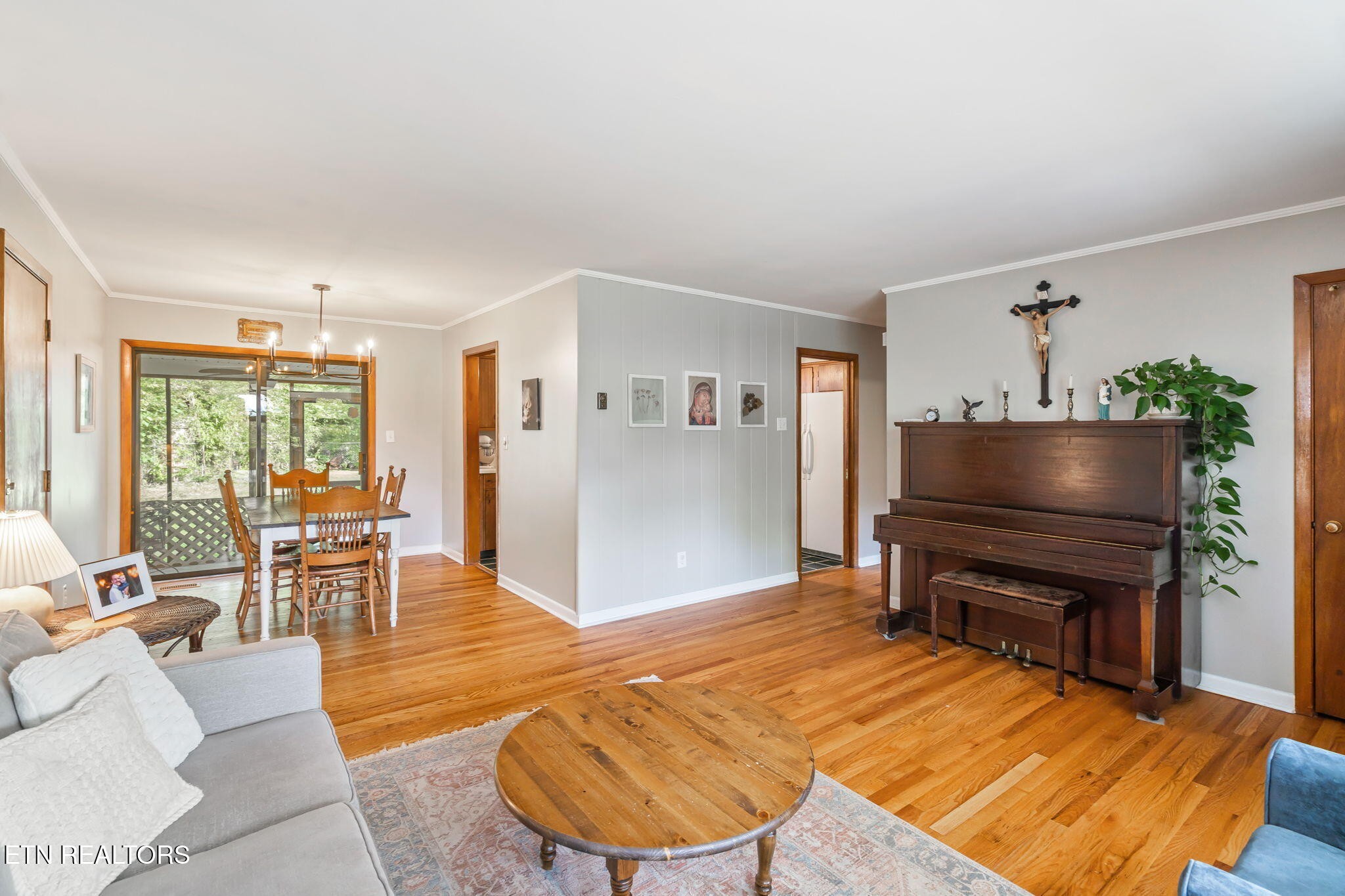 3404 Peachwood Road Knoxville, TN 37921 - Photo 9 of 34 Gallery Image 9