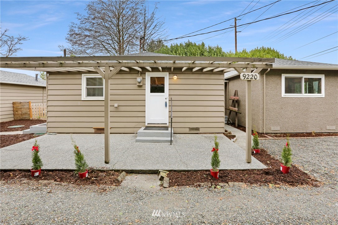 9220 Fruitdale Road Sedro-Woolley, WA 98284 - Photo 2 of 40 Gallery Image 2