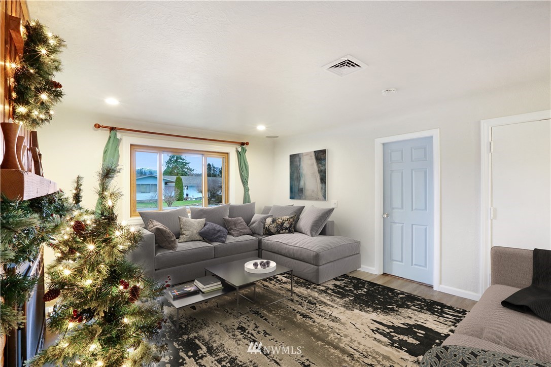 9220 Fruitdale Road Sedro-Woolley, WA 98284 - Photo 12 of 40 Gallery Image 12