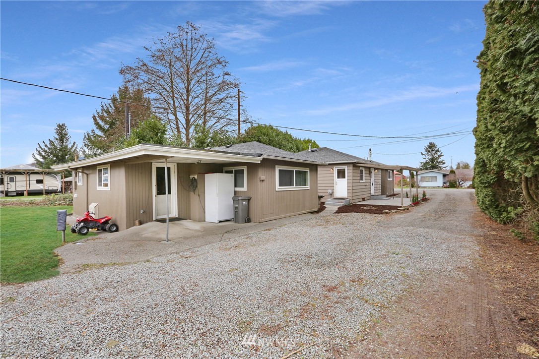 9220 Fruitdale Road Sedro-Woolley, WA 98284 - Photo 5 of 40 Gallery Image 5
