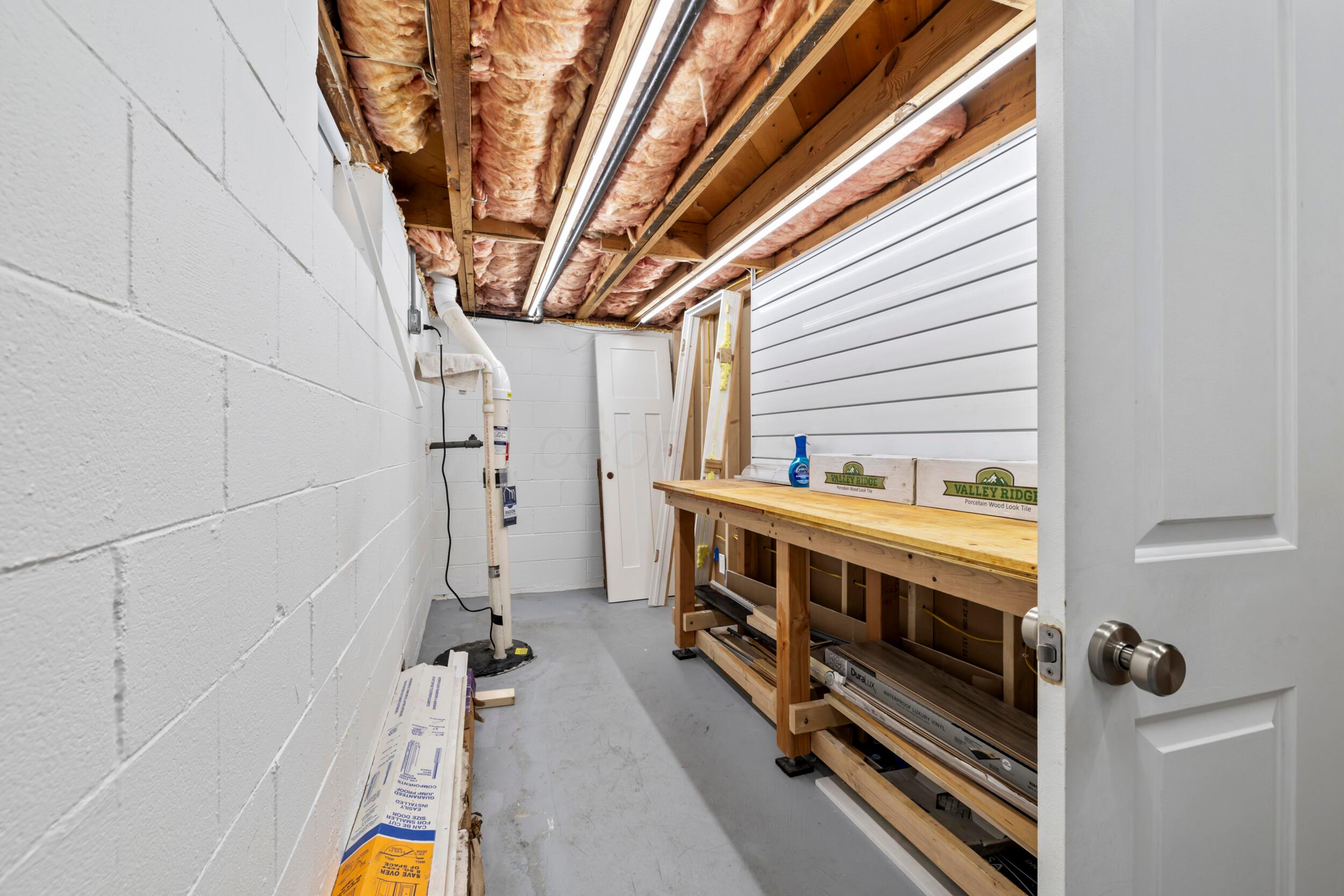 2209 Fishinger Road Columbus, OH 43221 - Photo 33 of 39 Finished utility room