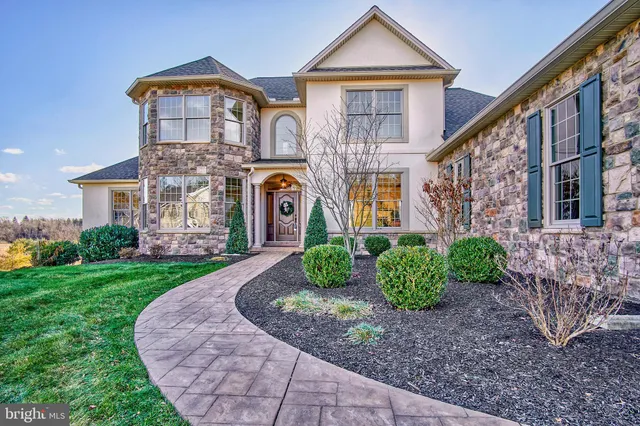 $824,000 | 315 Pennington Drive, Mechanicsburg, PA 17055