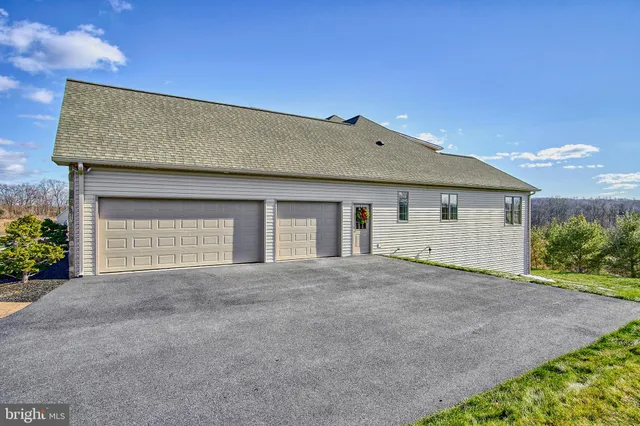 $824,000 | 315 Pennington Drive, Mechanicsburg, PA 17055