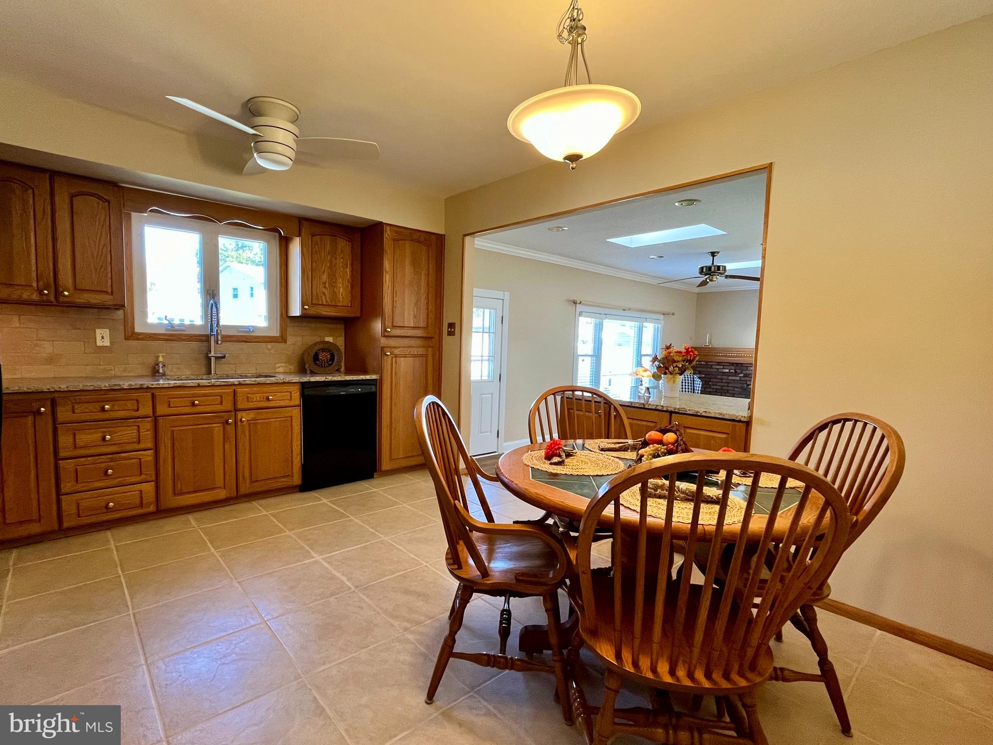 9 Periwinkle Lane Hamilton, NJ 08619 - Photo 13 of 38