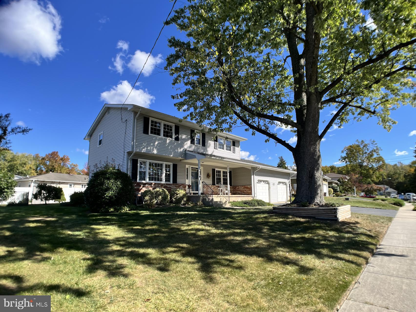 9 Periwinkle Lane Hamilton, NJ 08619 - Photo 2 of 38