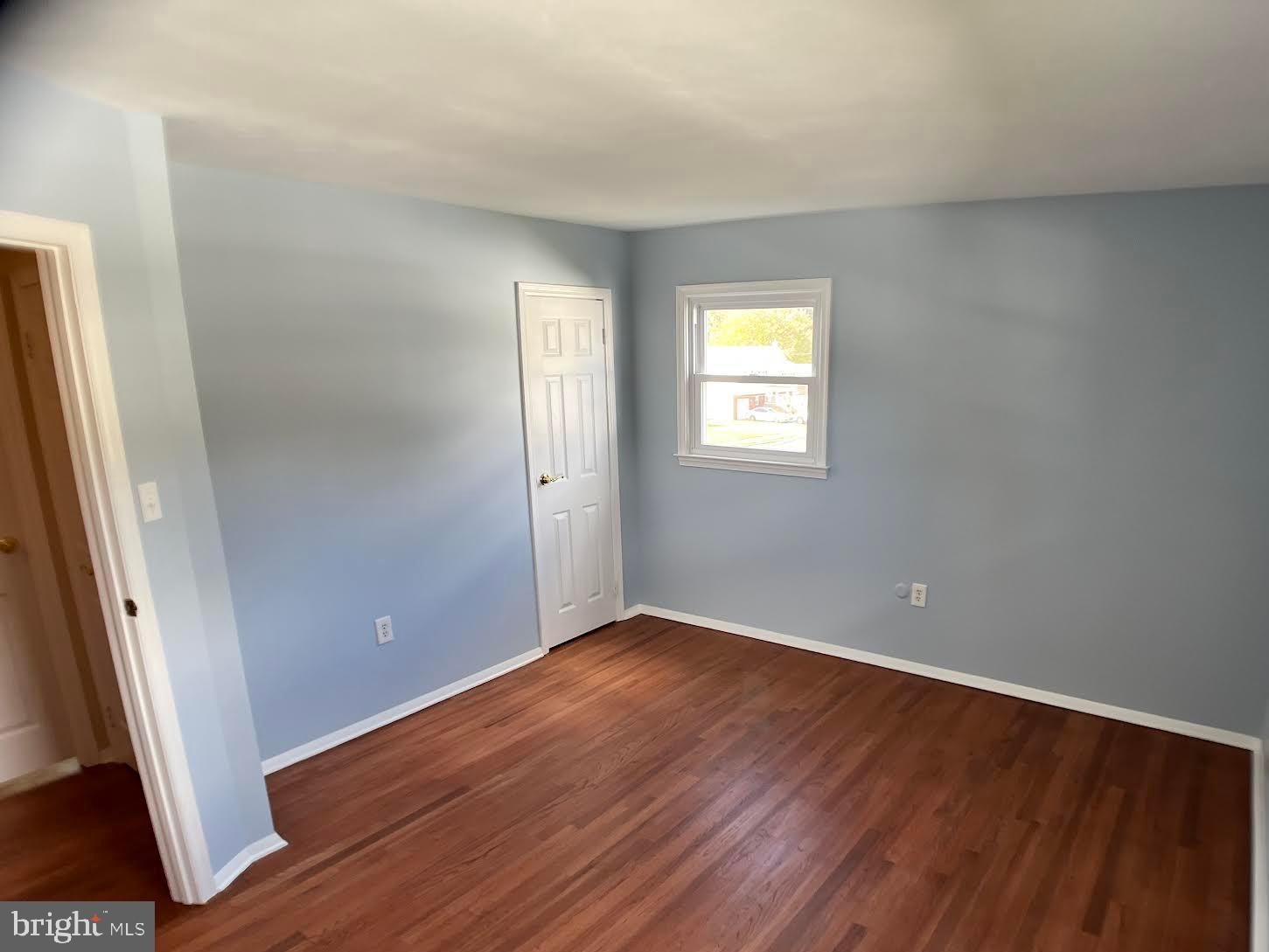 9 Periwinkle Lane Hamilton, NJ 08619 - Photo 21 of 38 Bedroom 1