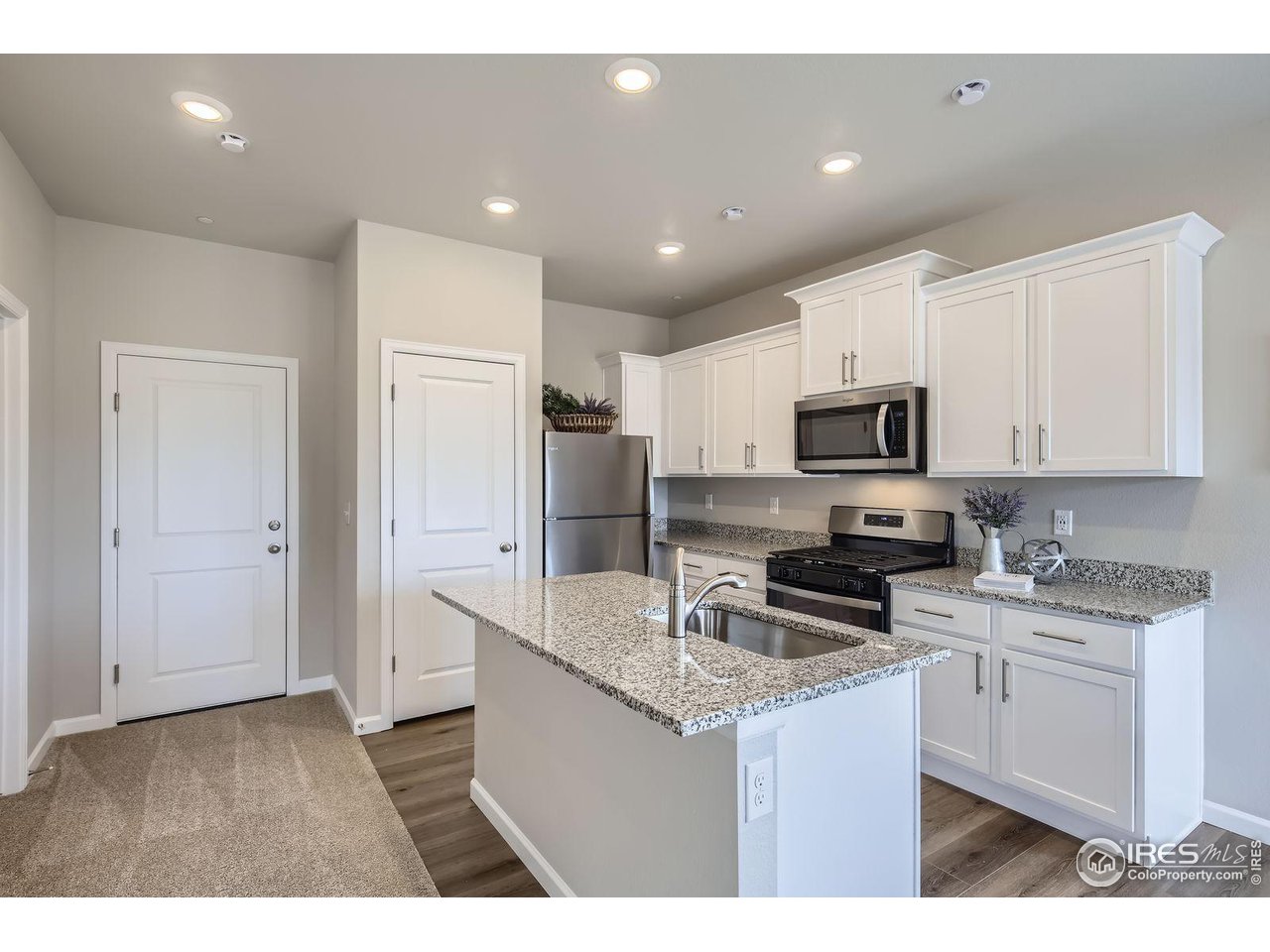 143 Robin Road Johnstown, CO 80534 - Photo 8 of 40