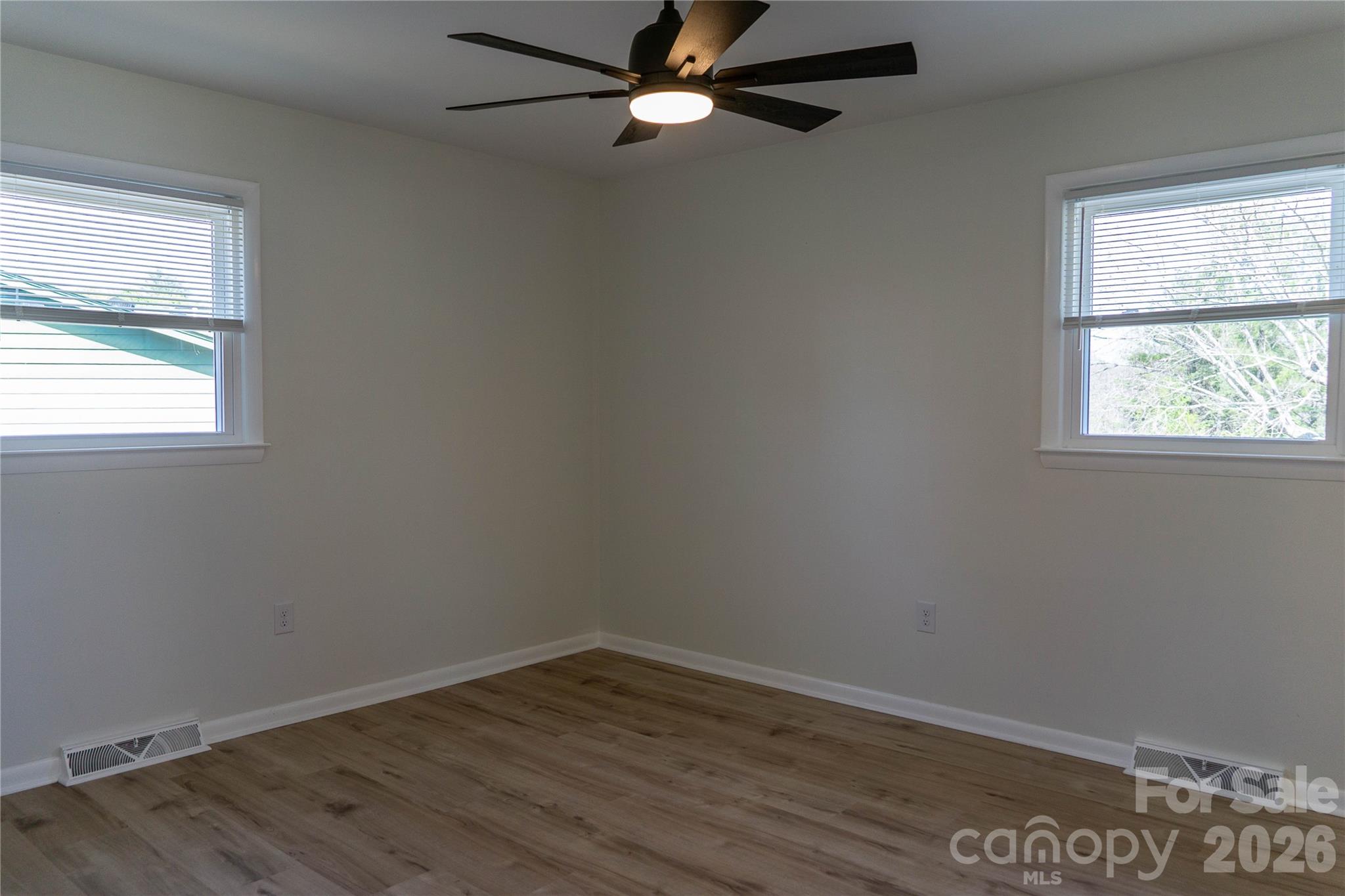 183 Mt Carmel Road Asheville, NC 28806 - Photo 18 of 23