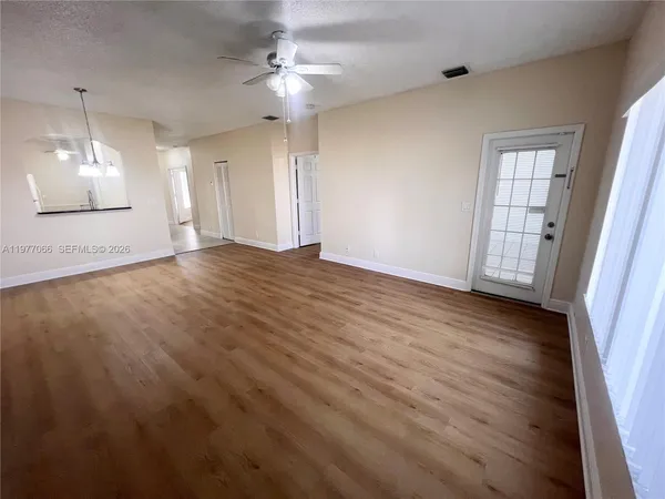 $2,800 | 4259 Southwest 10th Court, Deerfield Beach, FL 33442