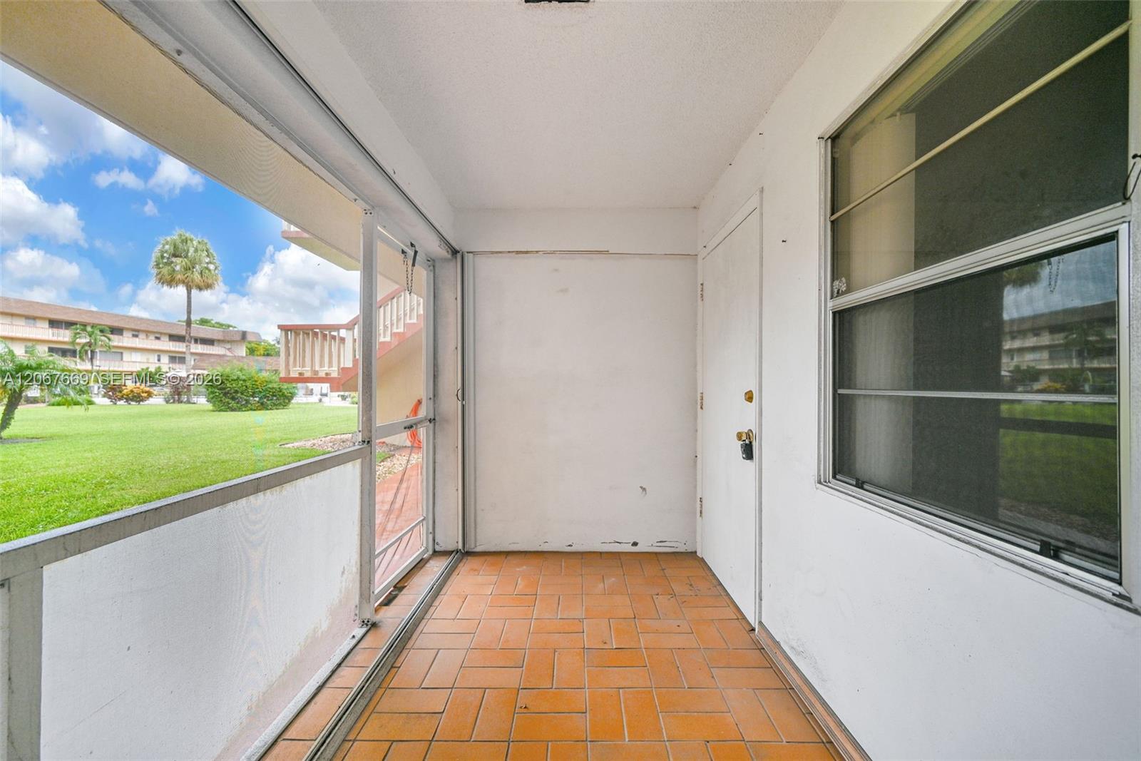 5300 Washington Street, Unit R110 Hollywood, FL 33021 - Photo 5 of 45 Gallery Image 5