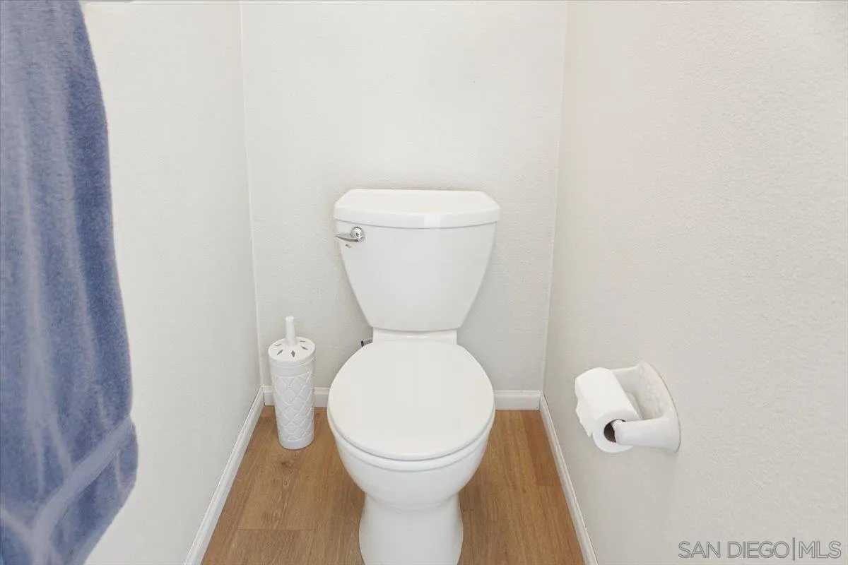 28525 Windy Pass Barstow, CA 92311 - Photo 22 of 40 a bathroom with a toilet and a mirror