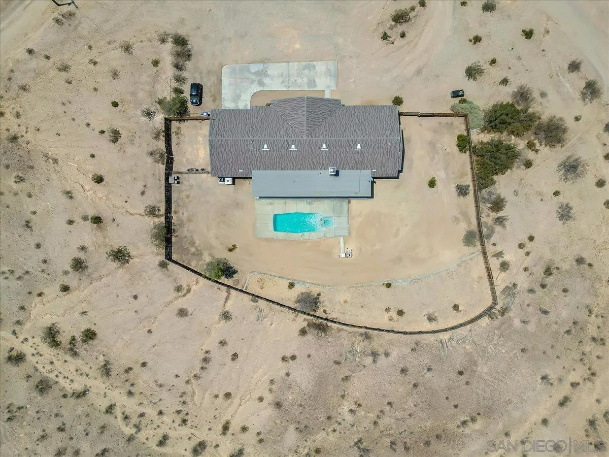 28525 Windy Pass Barstow, CA 92311 - Photo 9 of 40