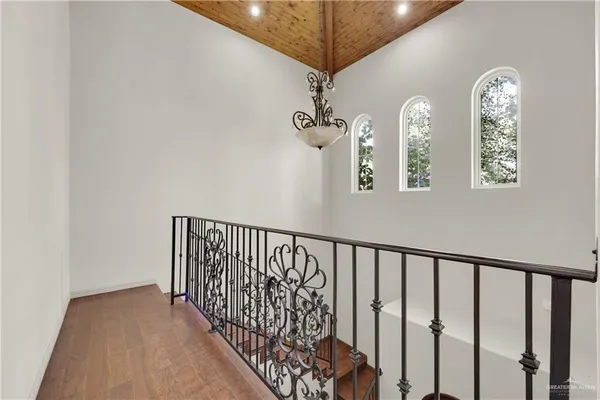 a view of entryway with a chandelier