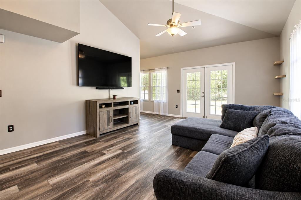 9116 Southwest 51st Road, Unit 303 Gainesville, FL 32608 - Photo 8 of 21 Gallery Image 8