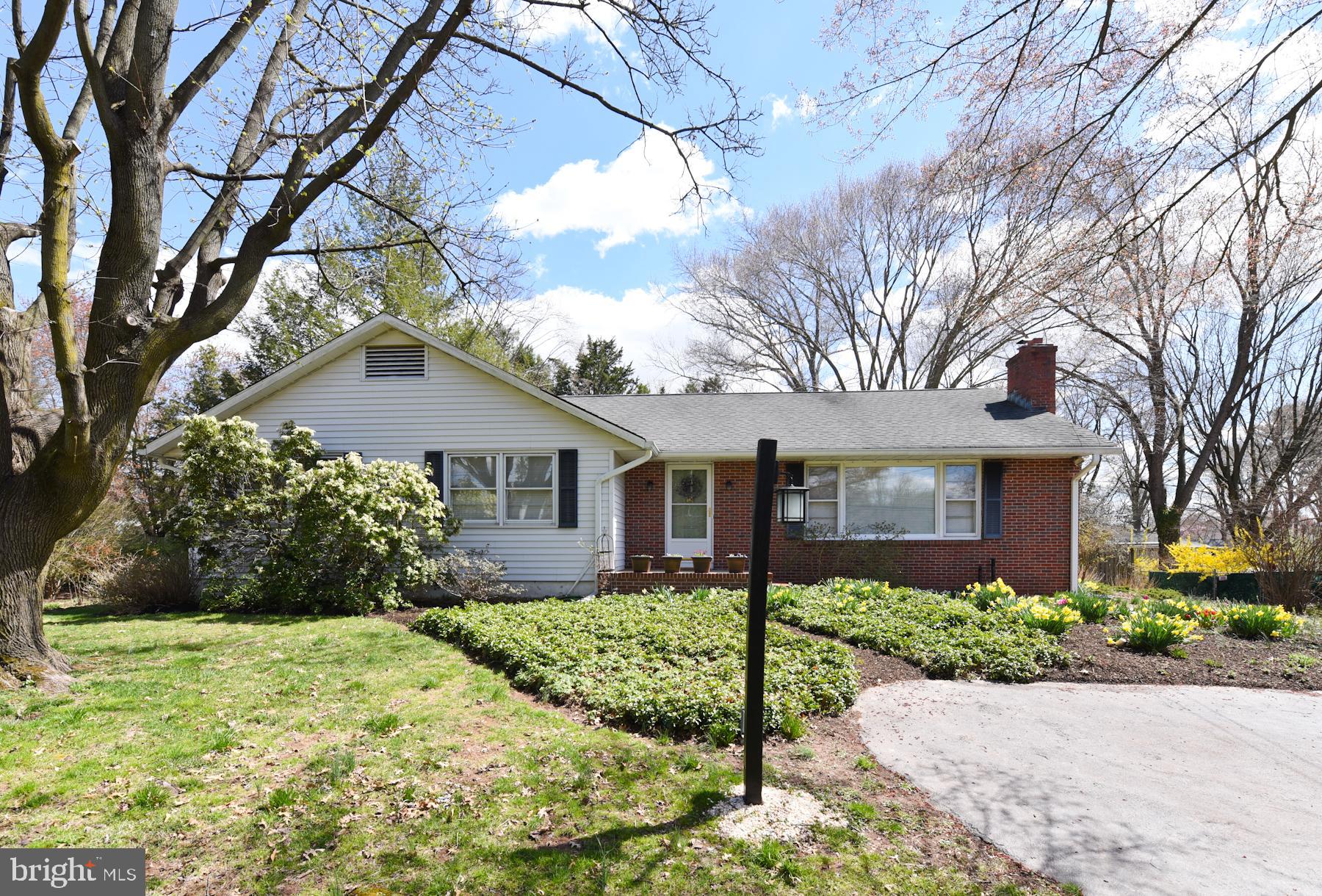 14 Federal City Road Ewing, NJ 08638 - Photo 2 of 33