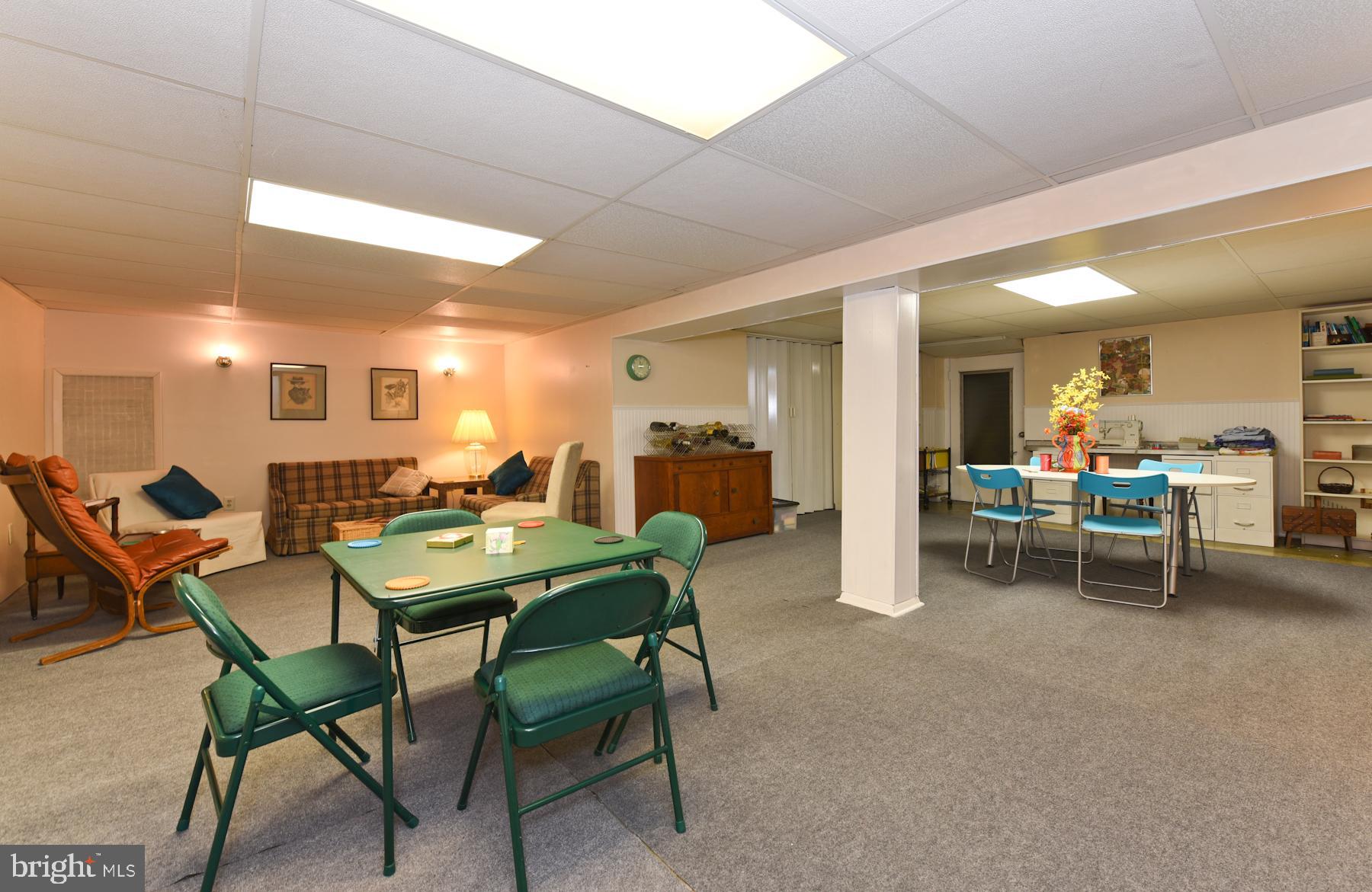14 Federal City Road Ewing, NJ 08638 - Photo 25 of 33 Family Room