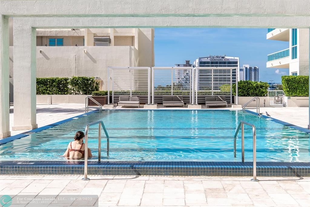 101 South Fort Lauderdale Beach Boulevard, Unit 1104 Fort Lauderdale, FL 33316 - Photo 30 of 41 a view of outdoor space