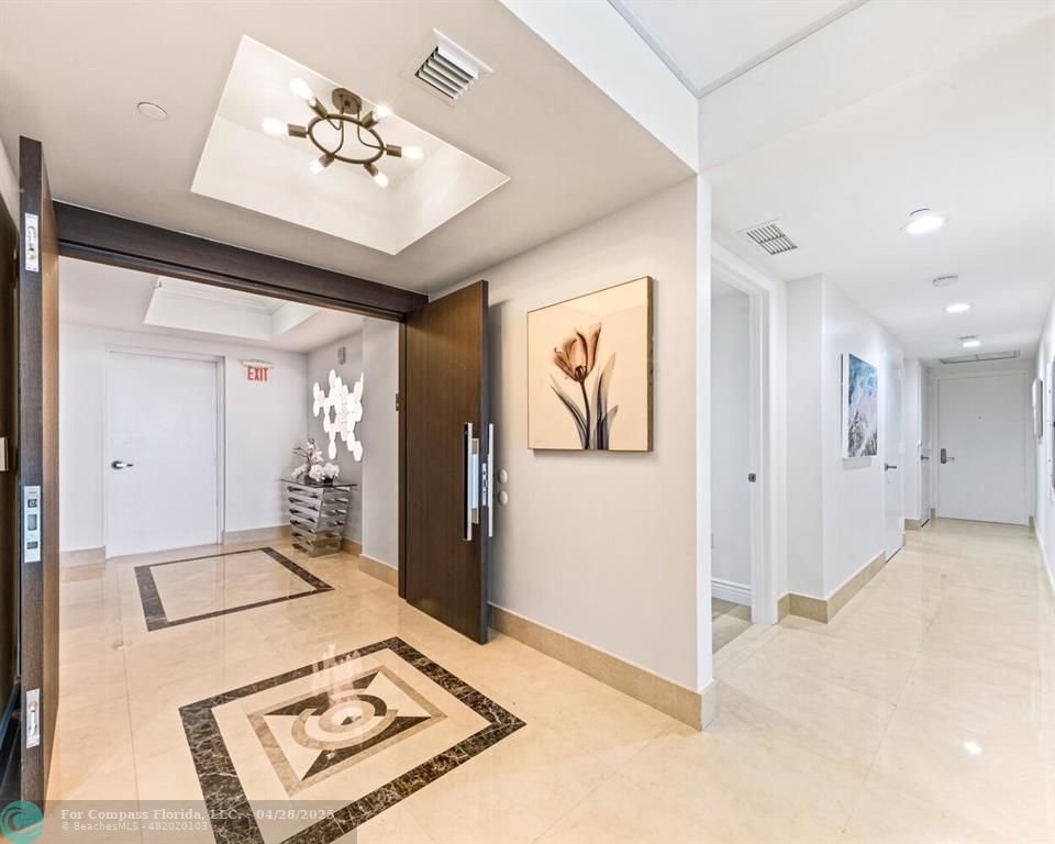 101 South Fort Lauderdale Beach Boulevard, Unit 1104 Fort Lauderdale, FL 33316 - Photo 3 of 41 a view of workspace