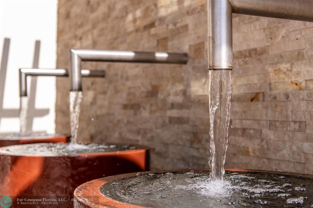 101 South Fort Lauderdale Beach Boulevard, Unit 1104 Fort Lauderdale, FL 33316 - Photo 31 of 41 a bathroom with a tub and a shower