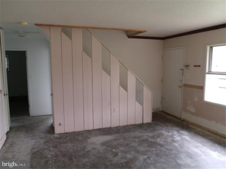 30 Mayflower Road Levittown, PA 19056 - Photo 5 of 12 Gallery Image 5