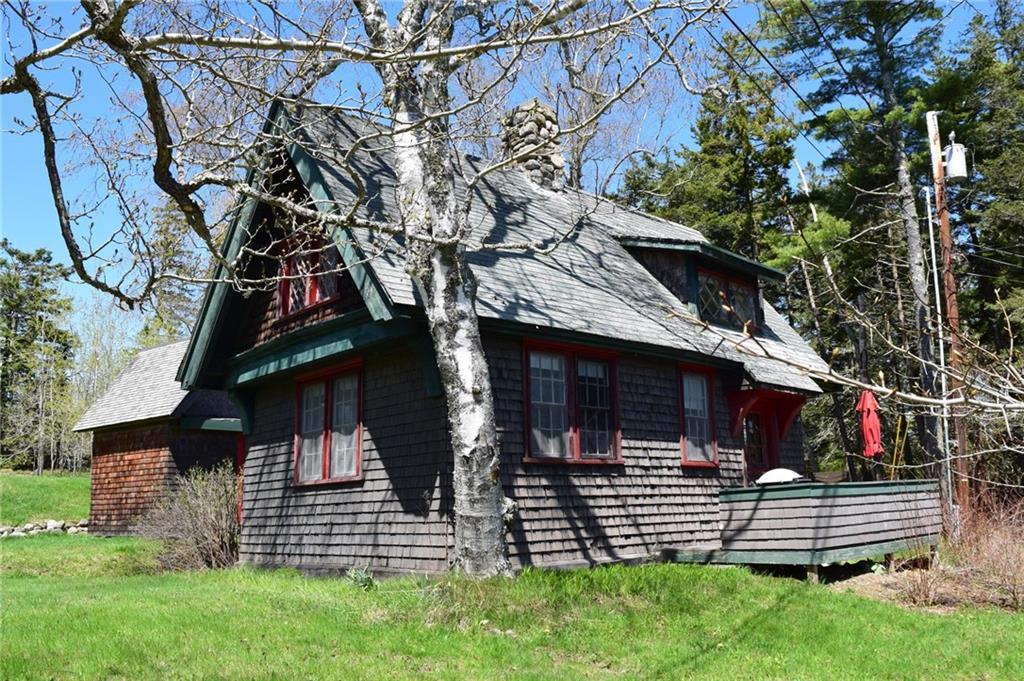 16 Woodside Way Castine, ME 04421 - Photo 2 of 32 Photo