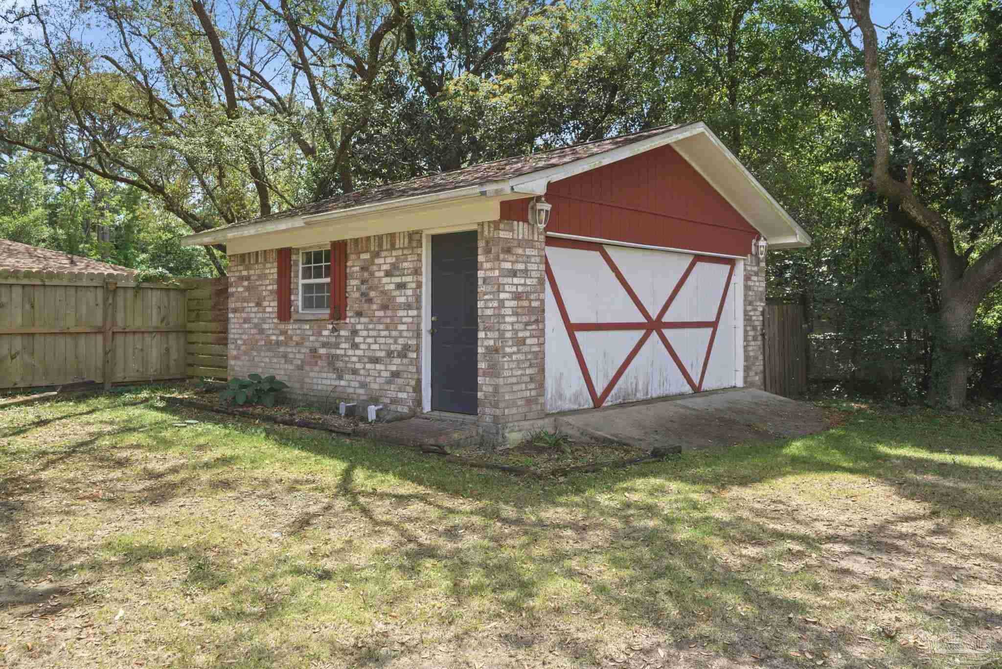 10827 Berryhill Road Pensacola, FL 32506 - Photo 35 of 46